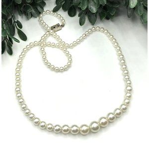 Vintage necklace white resin beads 16" length